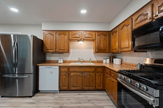 25660 S 625 Road, Grove, OK 74344