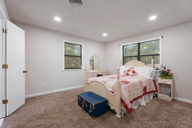 25660 S 625 Road, Grove, OK 74344