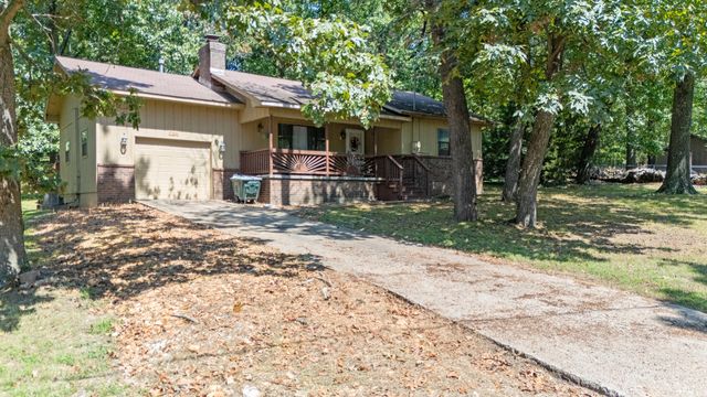 25660 S 625 Road, Grove, OK 74344