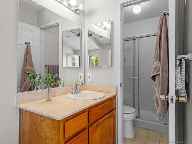 1568 Thomas Ave, San Diego, CA 92109