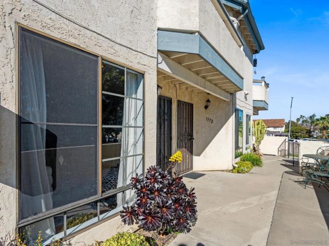 1568 Thomas Ave, San Diego, CA 92109