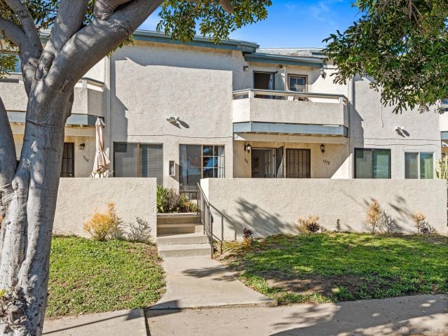 1568 Thomas Ave, San Diego, CA 92109