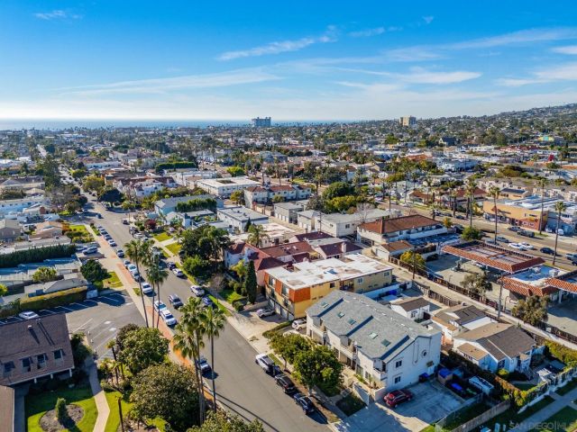 1568 Thomas Ave, San Diego, CA 92109