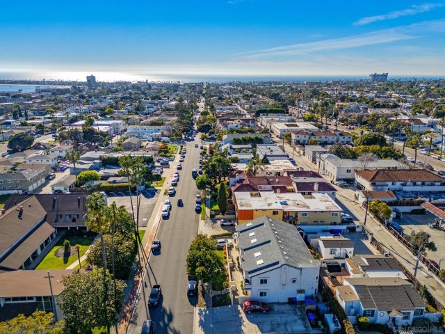 1568 Thomas Ave, San Diego, CA 92109