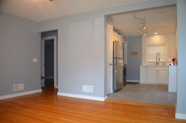 403 Hoover Ave, Benton Harbor, MI 49022