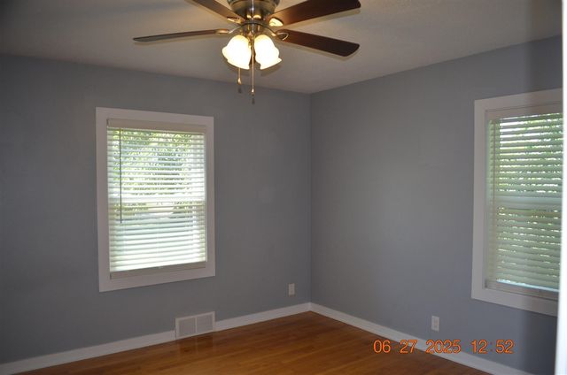 403 Hoover Ave, Benton Harbor, MI 49022