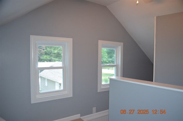 403 Hoover Ave, Benton Harbor, MI 49022