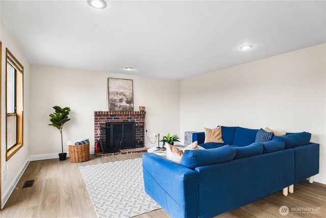 6021 S 298th Place, Auburn, WA 98001