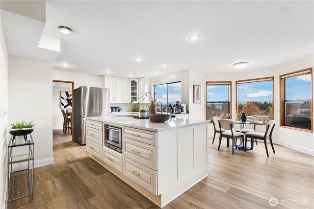 6021 S 298th Place, Auburn, WA 98001