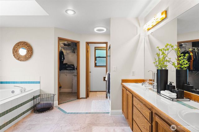 6021 S 298th Place, Auburn, WA 98001