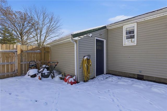 110 W 6th Street, Knob Noster, MO 65336