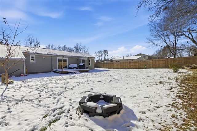 110 W 6th Street, Knob Noster, MO 65336