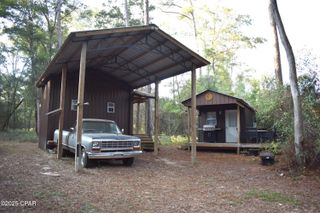 1808 Lakeview Road, Caryville, FL 32427