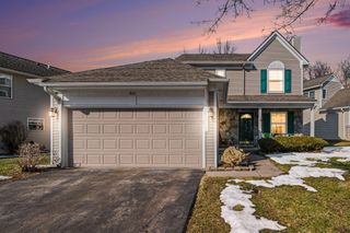 810 Yorick Path, Wixom, MI 48393