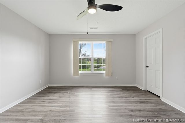 2414 Trinity Run Court, New Albany, IN 47150