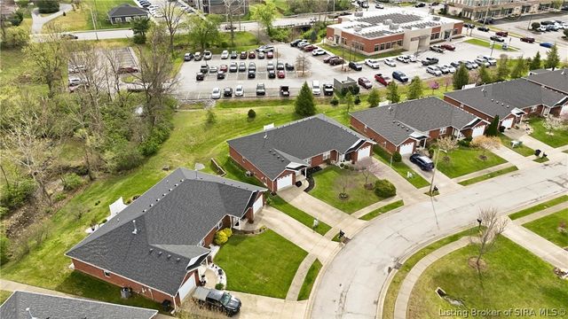 2414 Trinity Run Court, New Albany, IN 47150