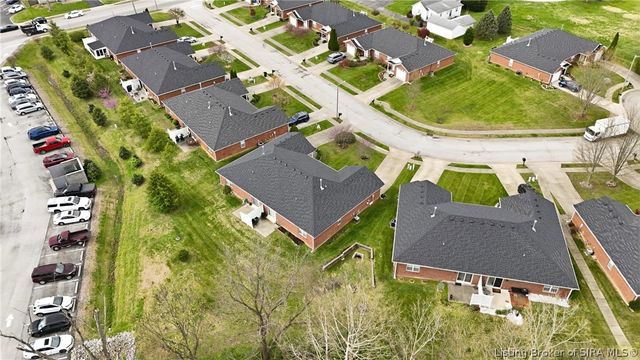 2414 Trinity Run Court, New Albany, IN 47150