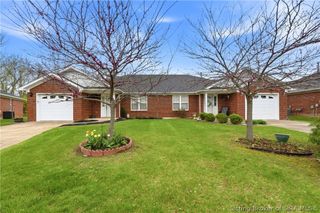 2414 Trinity Run Court, New Albany, IN 47150