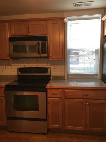 3304 N Albany Avenue, Chicago, IL 60618