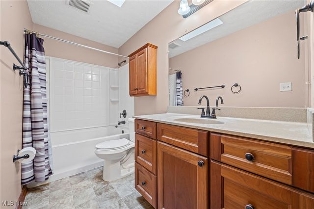 5403 Laurent Drive, Parma, OH 44129