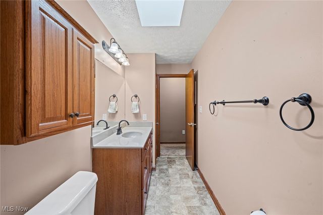 5403 Laurent Drive, Parma, OH 44129