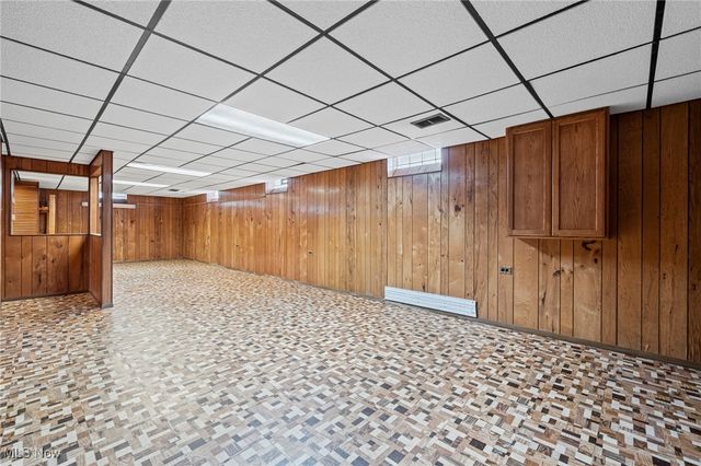 5403 Laurent Drive, Parma, OH 44129