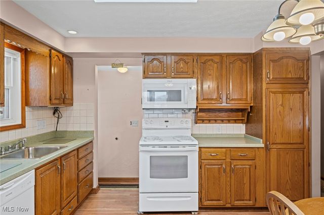 5403 Laurent Drive, Parma, OH 44129