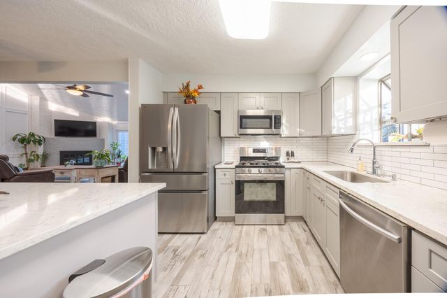 21210 Papoose, Crosby, TX 77586