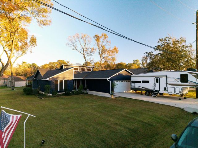 21210 Papoose, Crosby, TX 77586