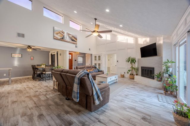 21210 Papoose, Crosby, TX 77586