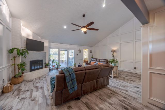 21210 Papoose, Crosby, TX 77586