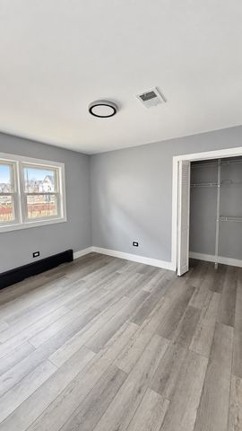 4559 S California Avenue, Chicago, IL 60632