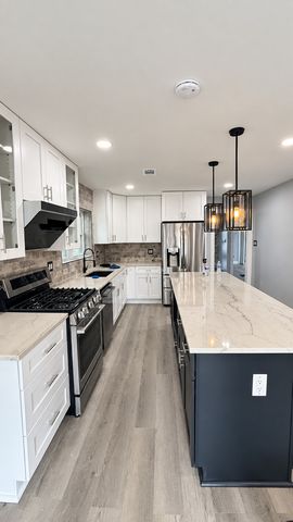 4559 S California Avenue, Chicago, IL 60632