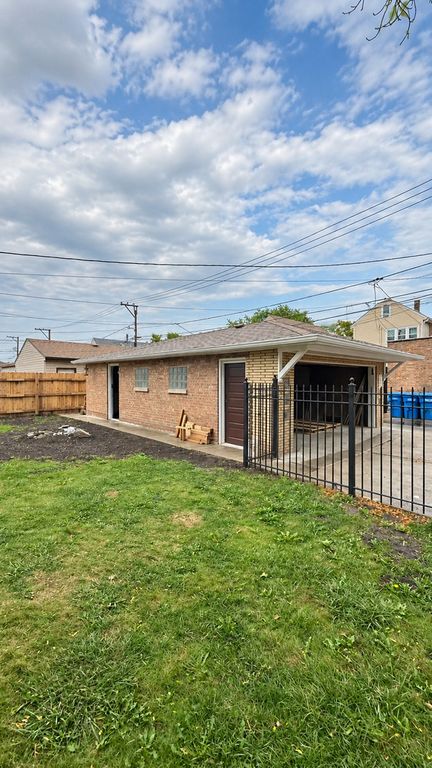 4559 S California Avenue, Chicago, IL 60632 — photo 2