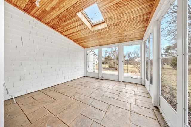 59 Cottage St, Hingham, MA 02043