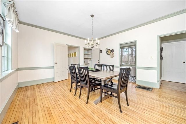 59 Cottage St, Hingham, MA 02043