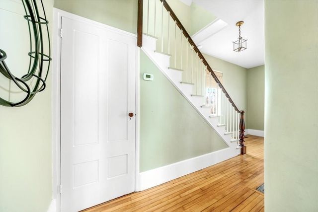 59 Cottage St, Hingham, MA 02043