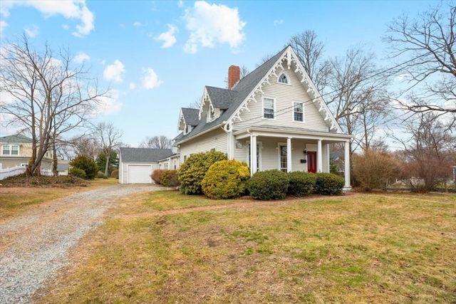 59 Cottage St, Hingham, MA 02043