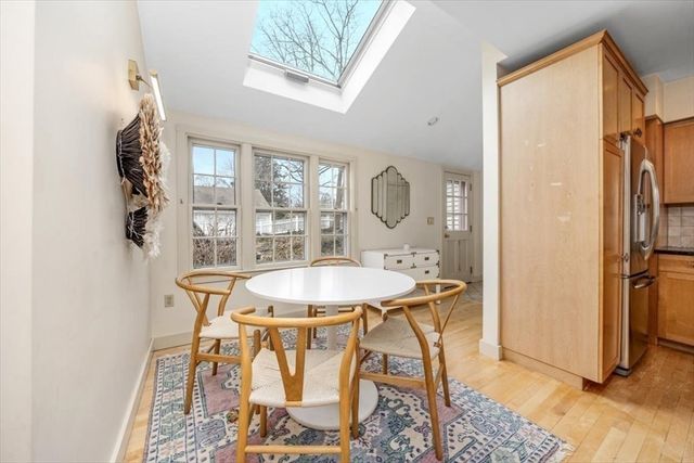 59 Cottage St, Hingham, MA 02043