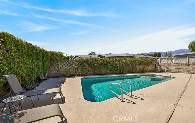 39300 One Horse, Palm Desert, CA 92260