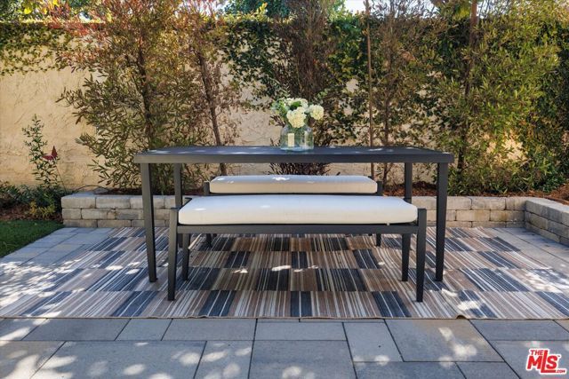 23351 Park Sorrento 71, Calabasas, CA 91302