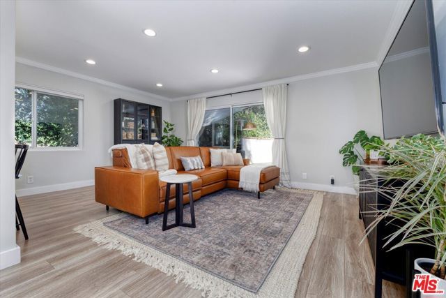 23351 Park Sorrento 71, Calabasas, CA 91302