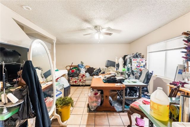 828 Sagman Street, Las Vegas, NV 89101