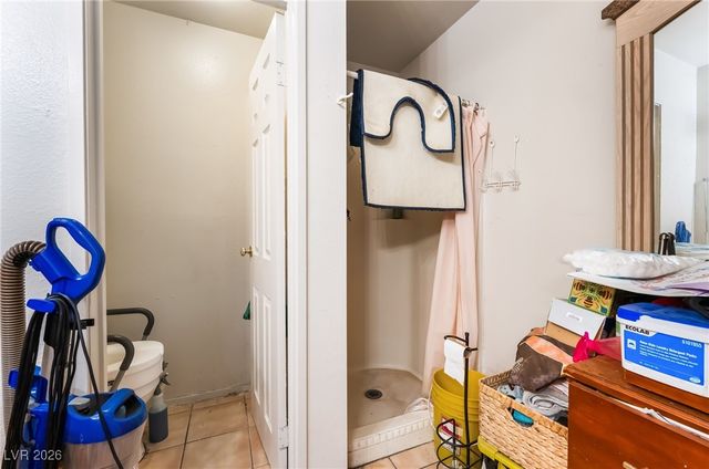 828 Sagman Street, Las Vegas, NV 89101