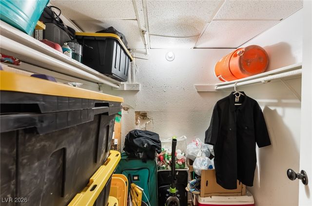 828 Sagman Street, Las Vegas, NV 89101