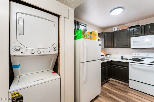 828 Sagman Street, Las Vegas, NV 89101