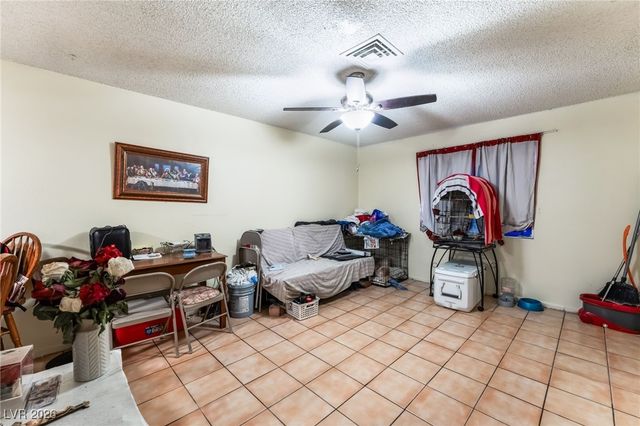 828 Sagman Street, Las Vegas, NV 89101