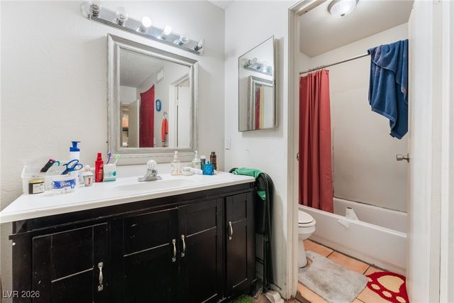 828 Sagman Street, Las Vegas, NV 89101