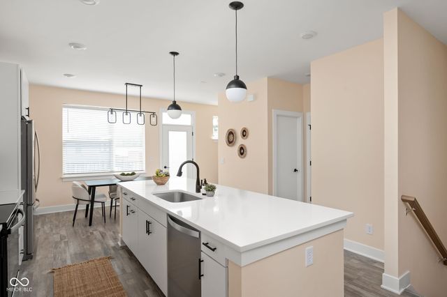 1827 Livery Way, Indianapolis, IN 46202