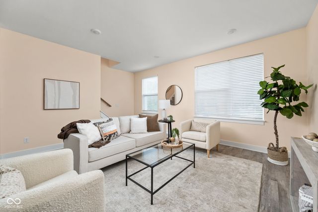1827 Livery Way, Indianapolis, IN 46202